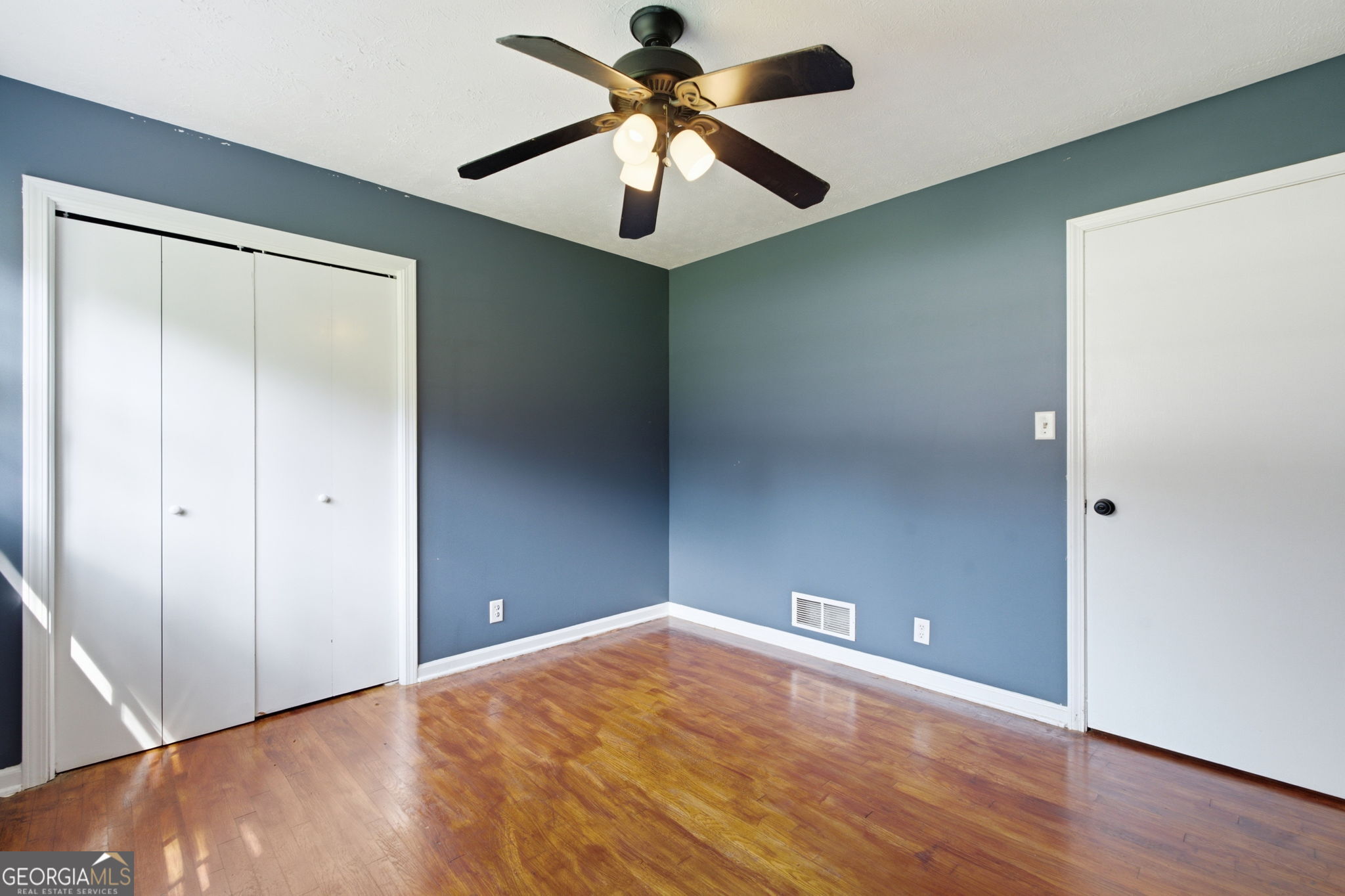 886 Oakhill Court Property Photo 24