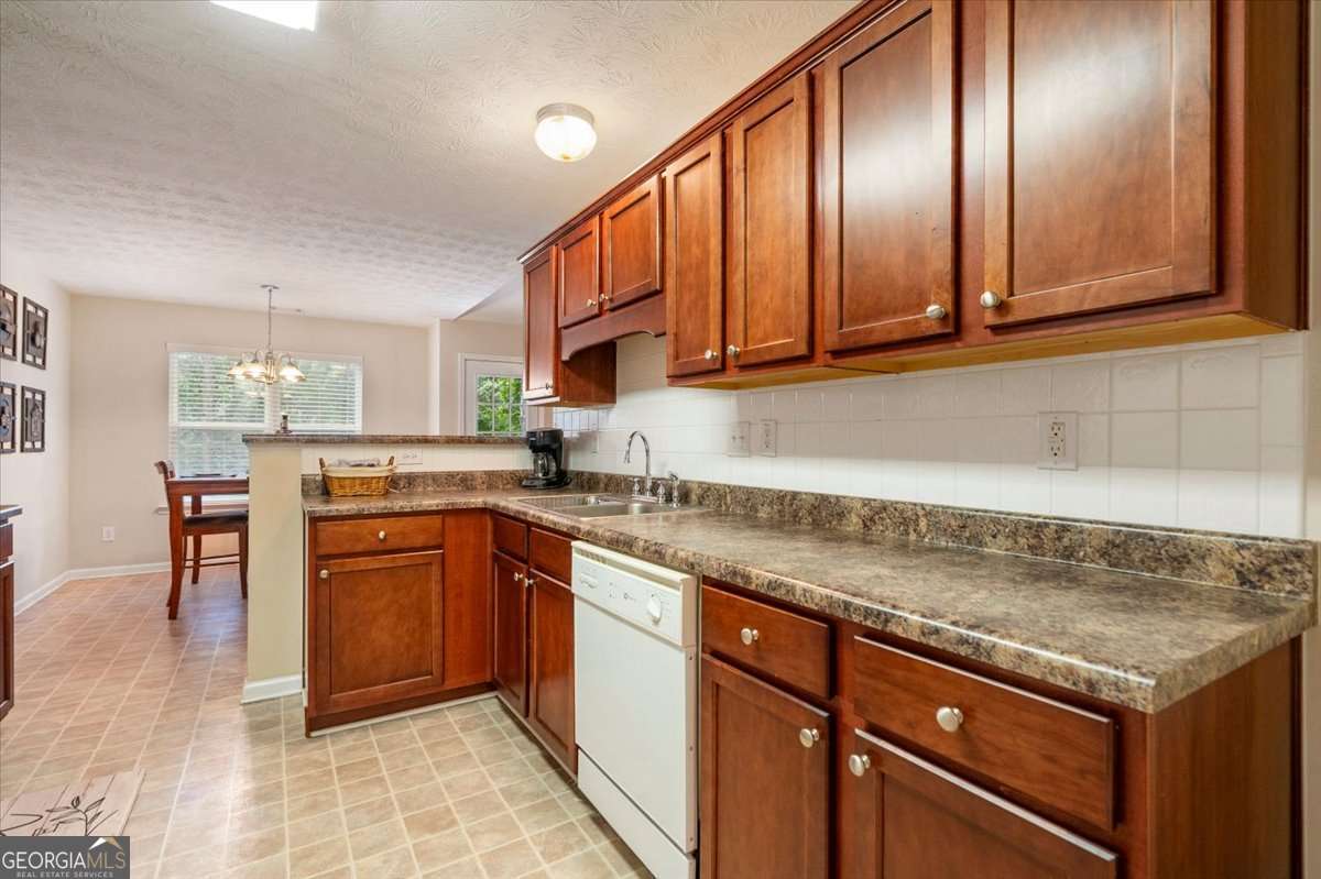 413 Tori Drive Property Photo 12