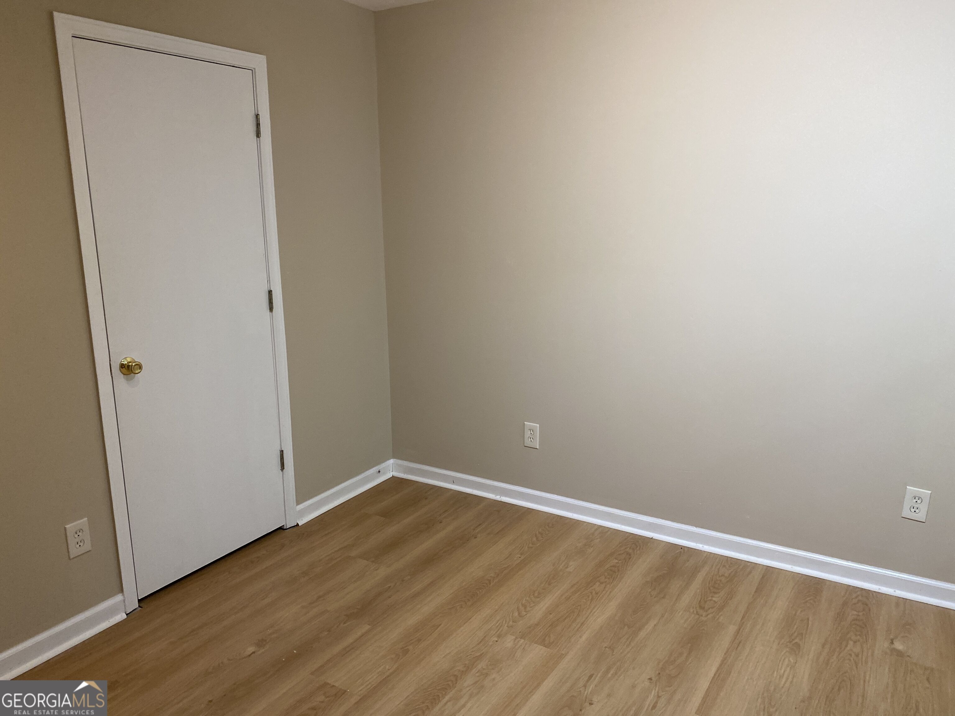 209 E Wilson Street # 19 Property Photo 8