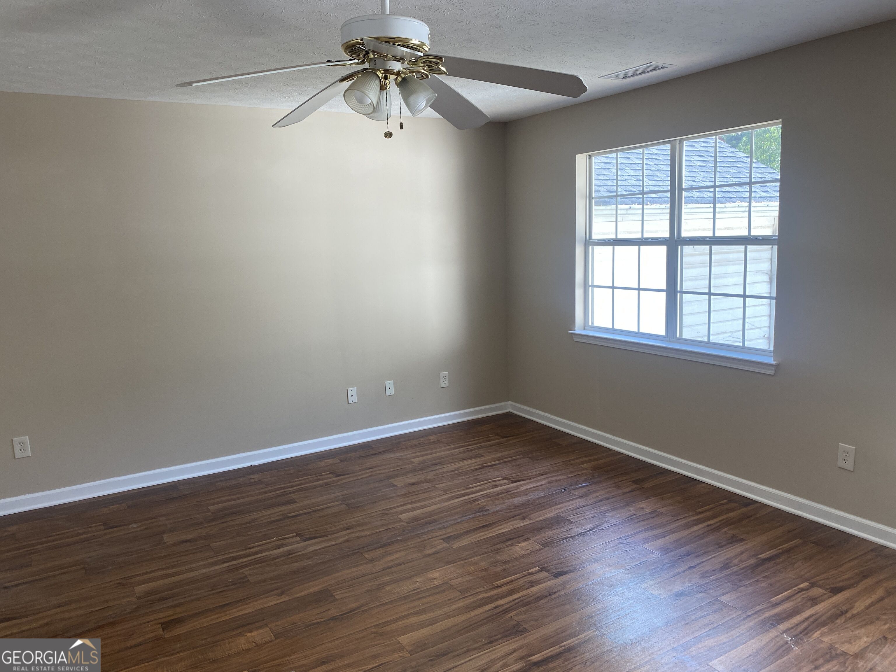 209 E Wilson Street # 19 Property Photo 24