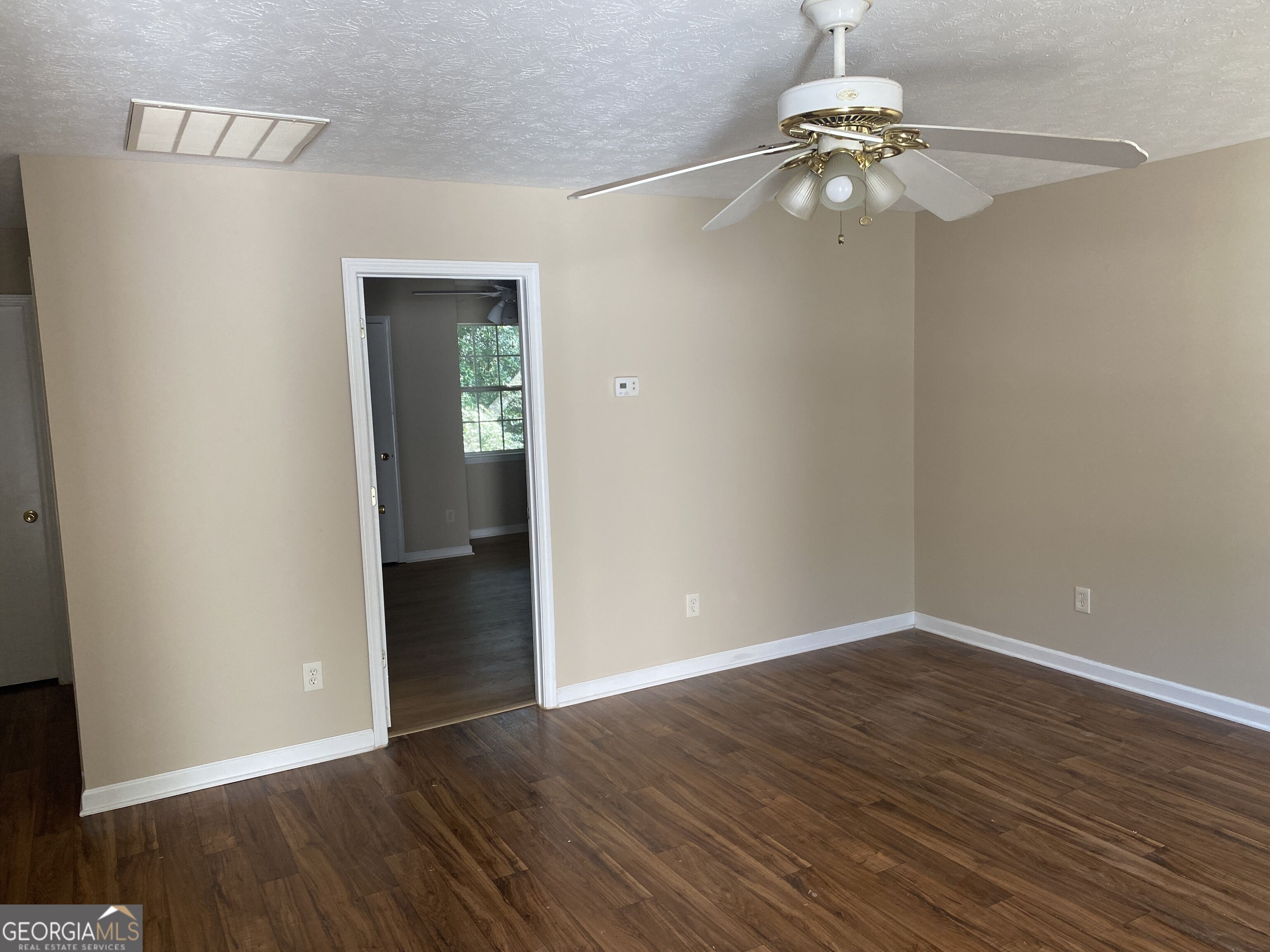 209 E Wilson Street # 19 Property Photo 25
