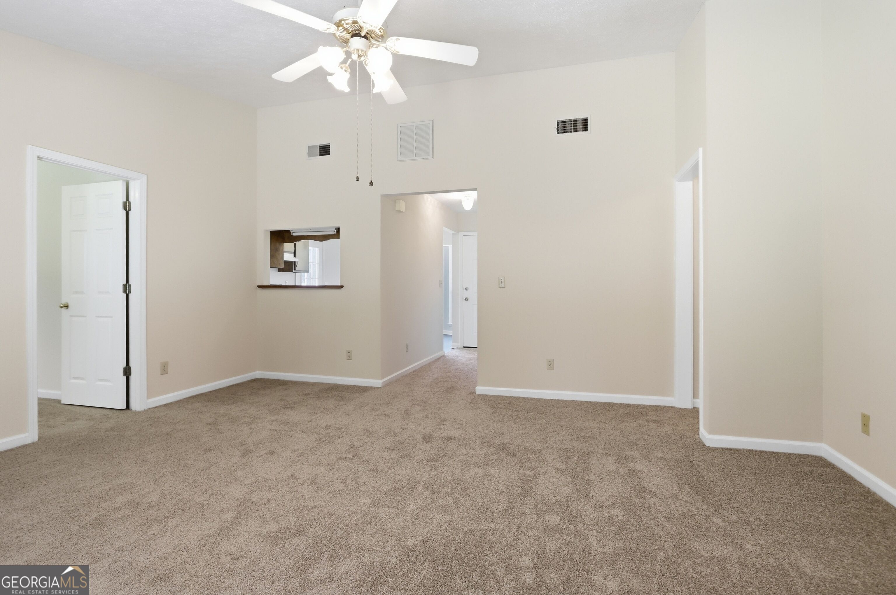7 Frances Drive Nw Property Photo 5