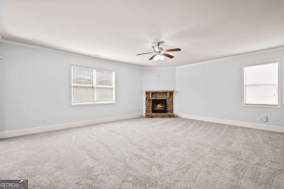 3845 Alden Place Property Photo 8