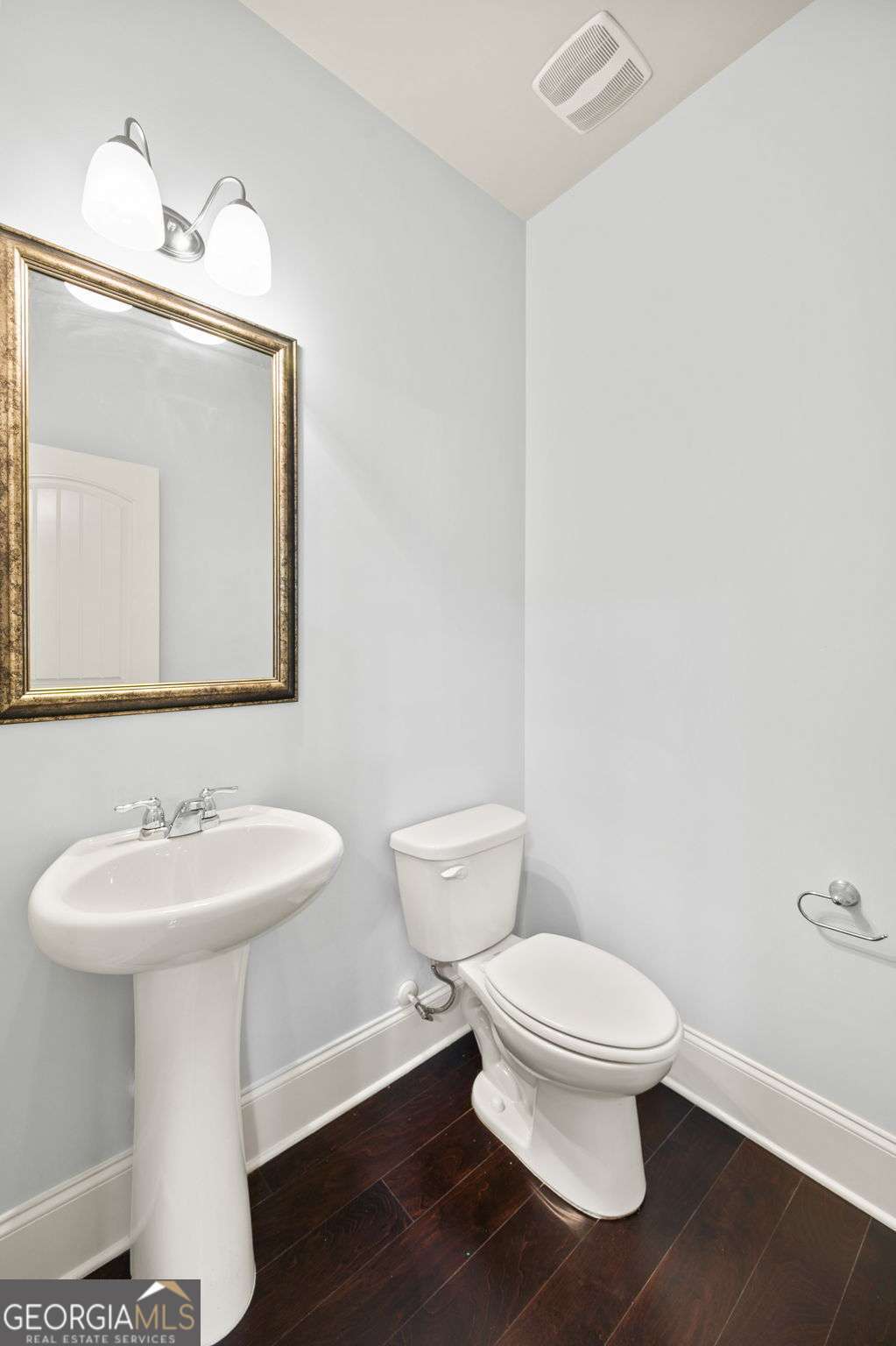 3845 Alden Place Property Photo 16