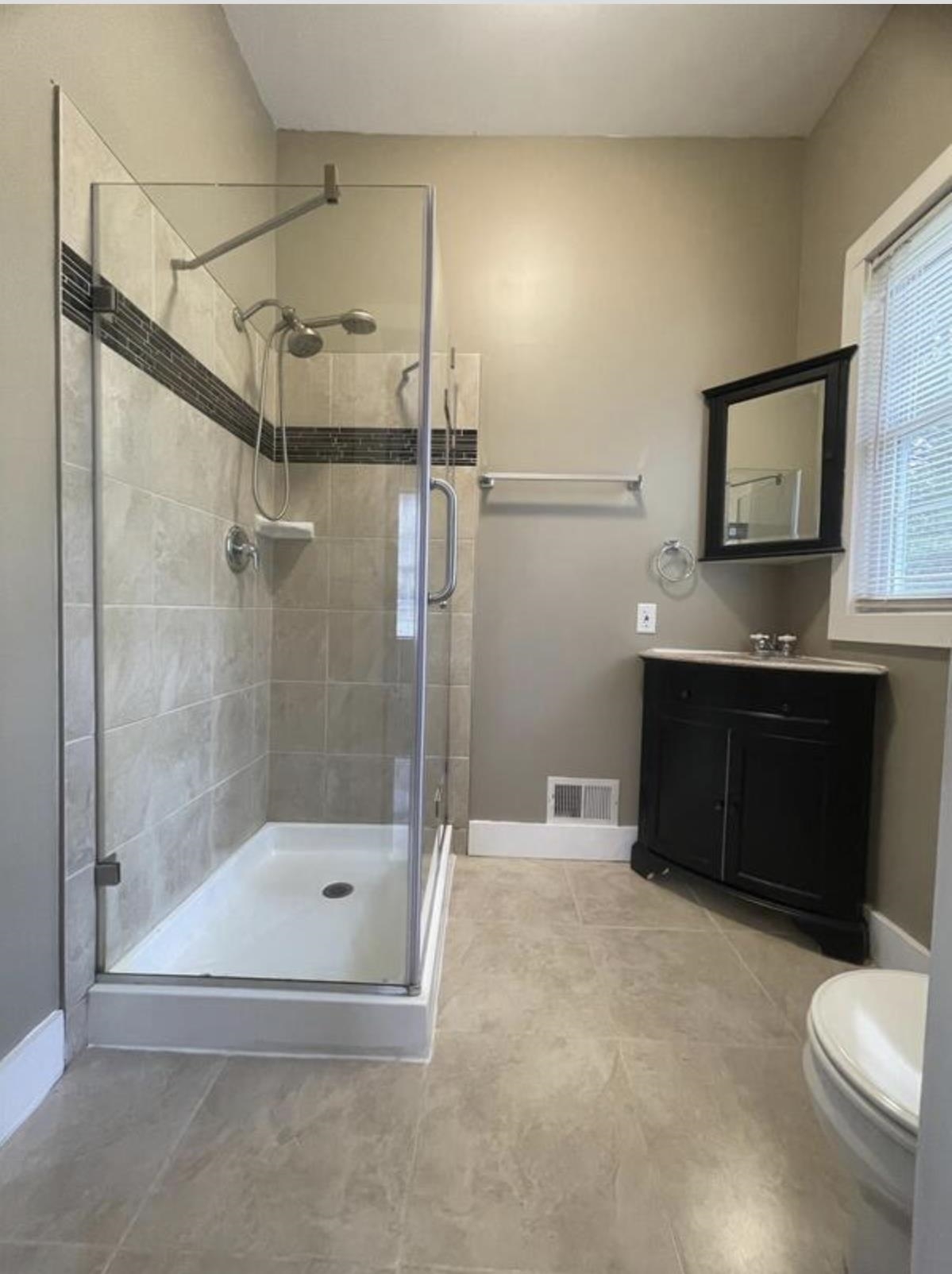 7 Emory Street Property Photo 6