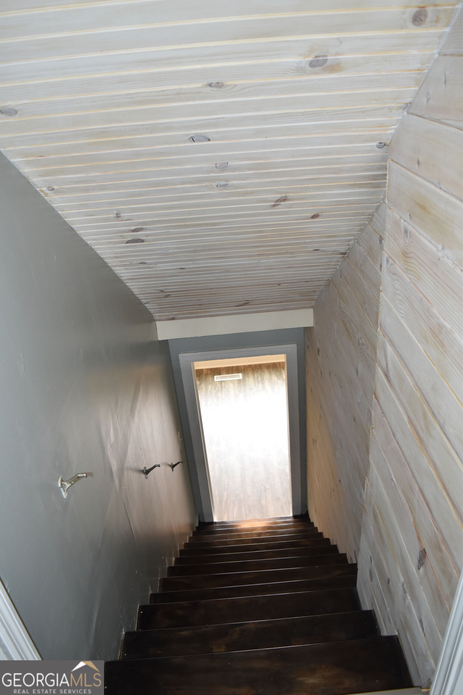 224 Oak Property Photo 16