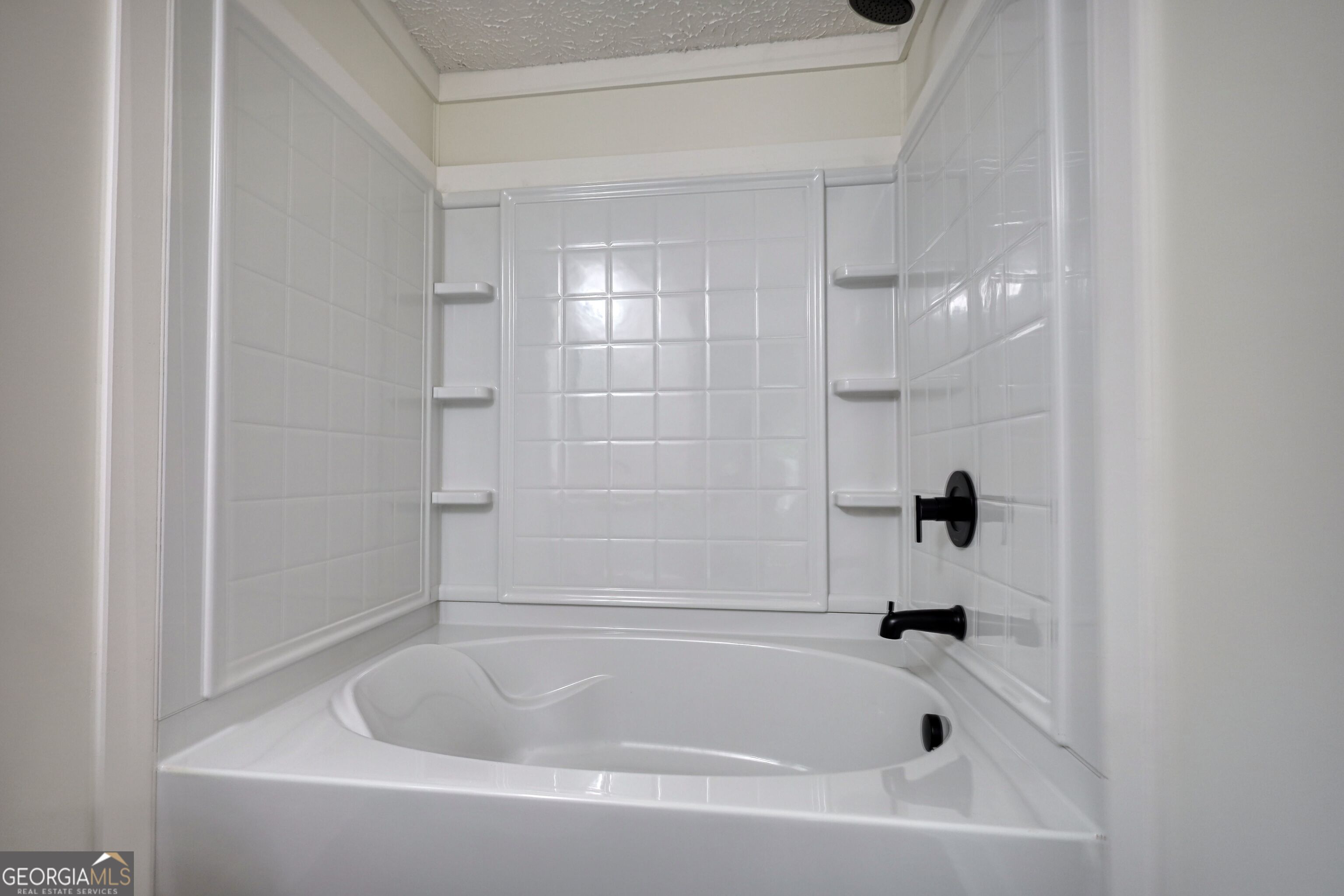 24 Davis Street Property Photo 11