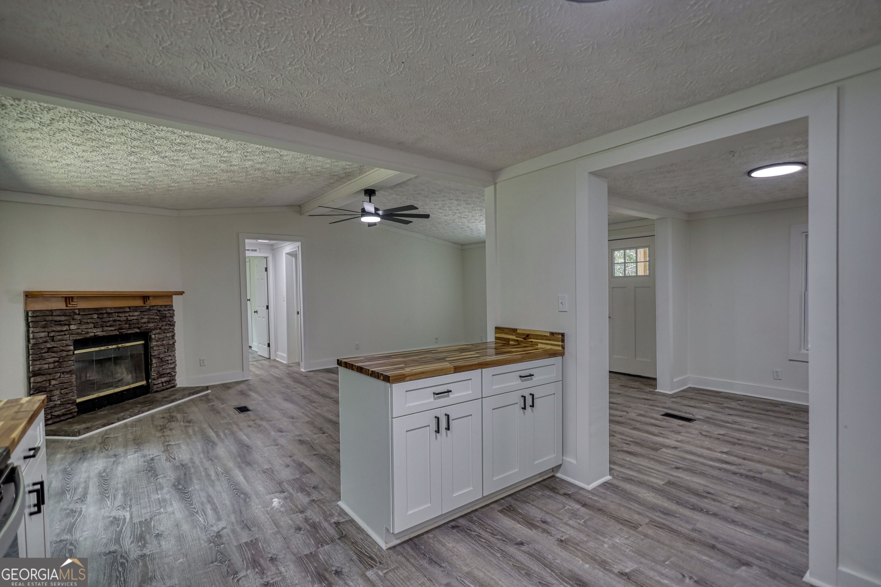 24 Davis Street Property Photo 18