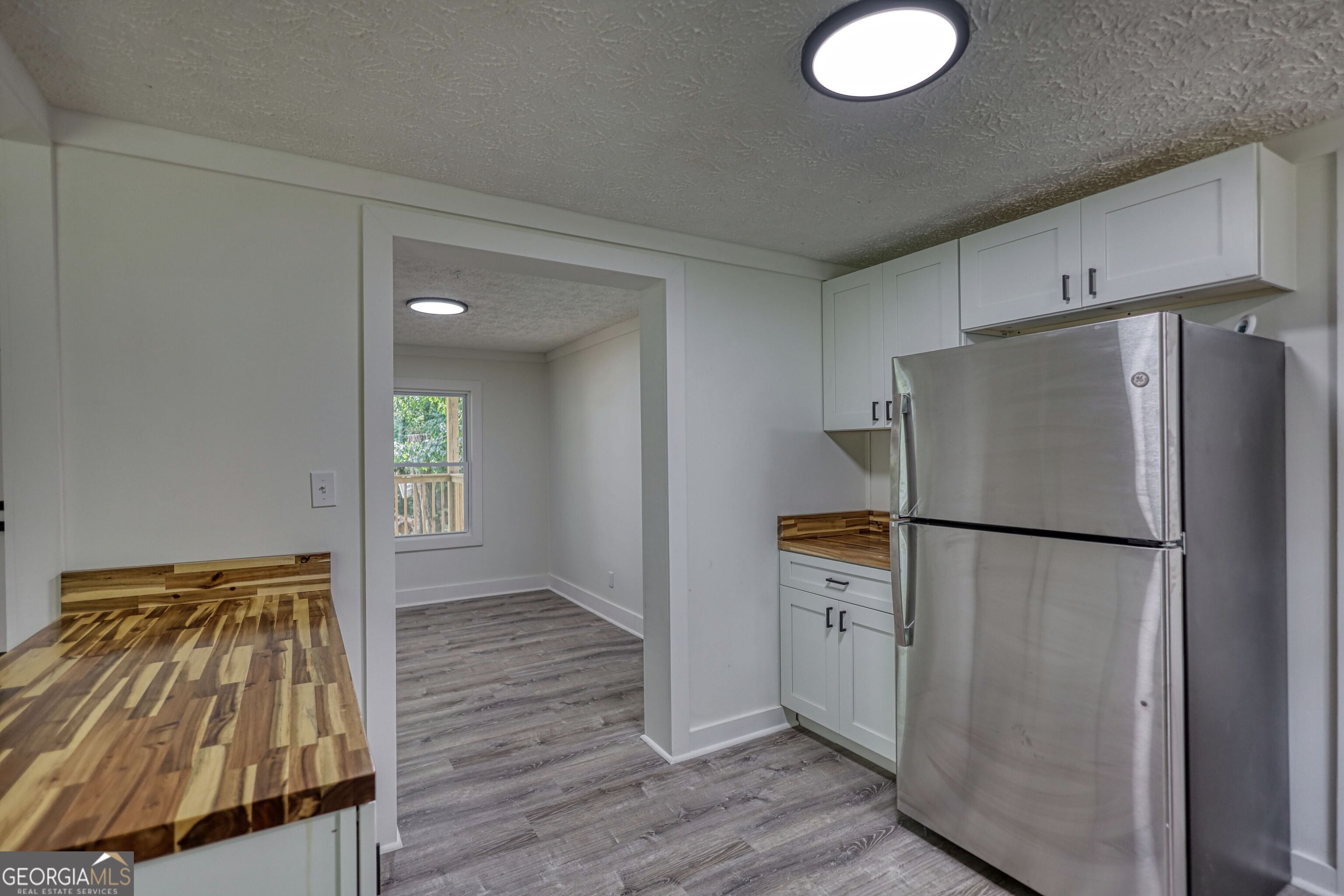 24 Davis Street Property Photo 21