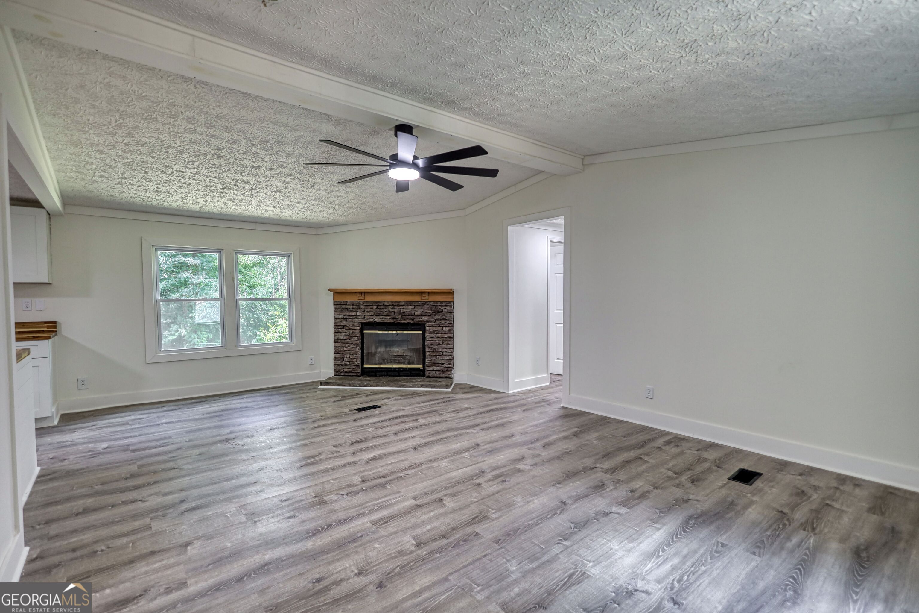 24 Davis Street Property Photo 28