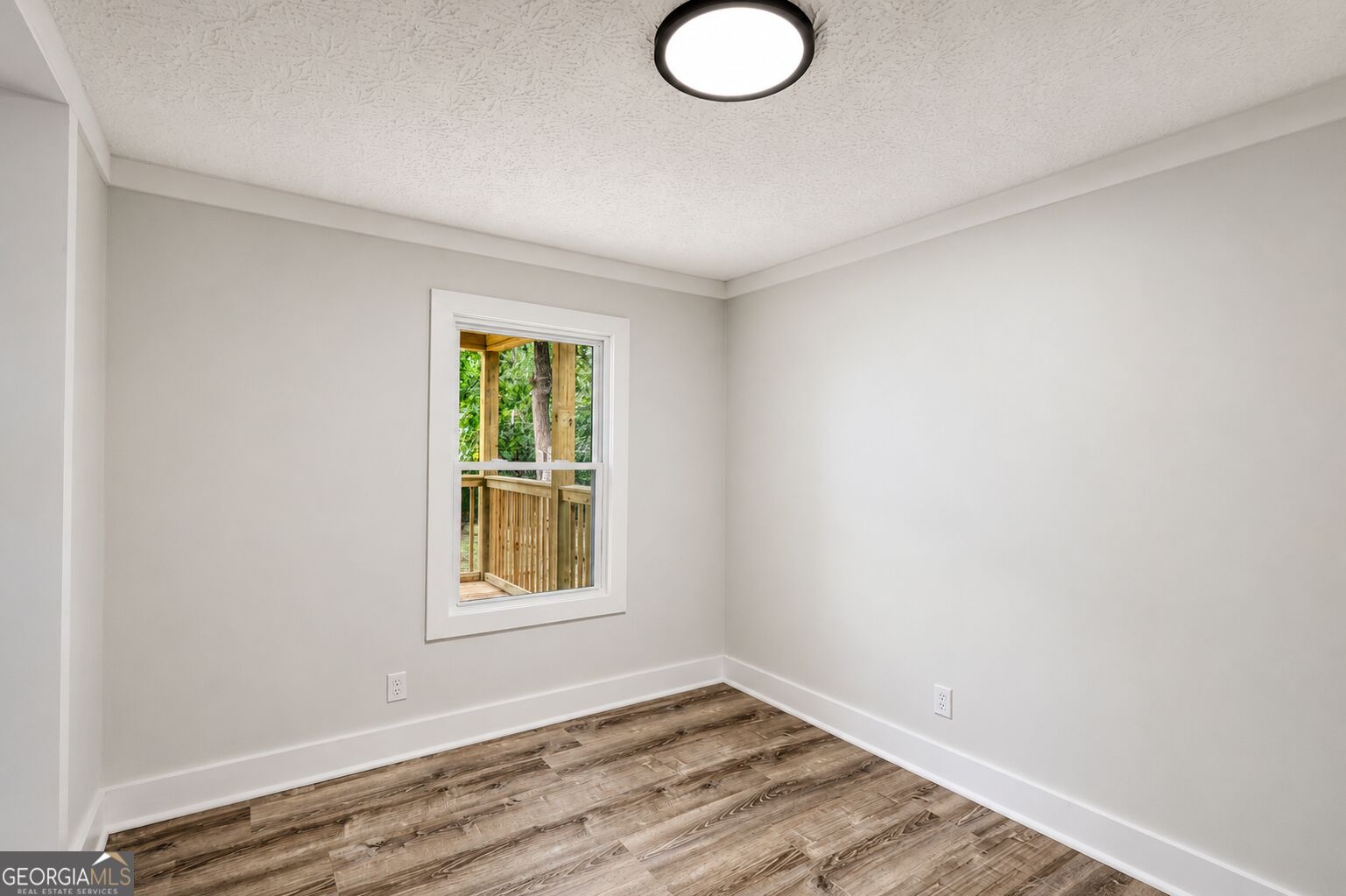 24 Davis Street Property Photo 32