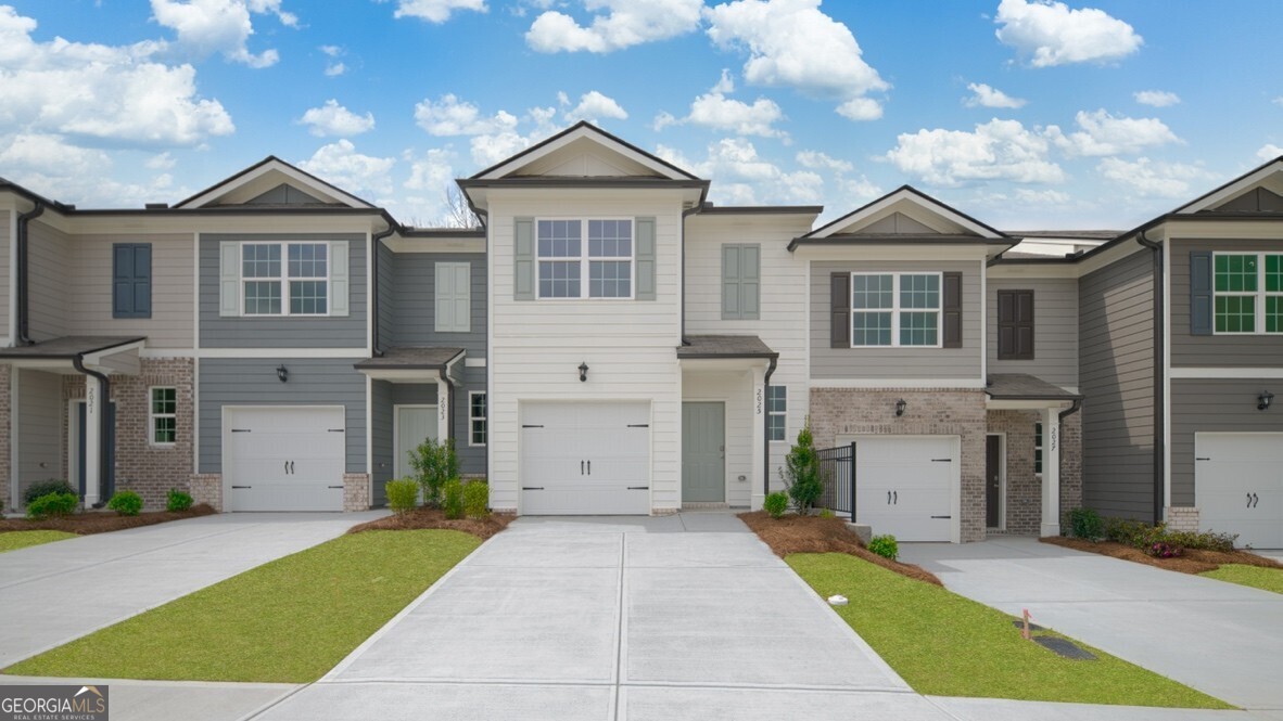 2025 Roseleigh Drive Property Photo 1