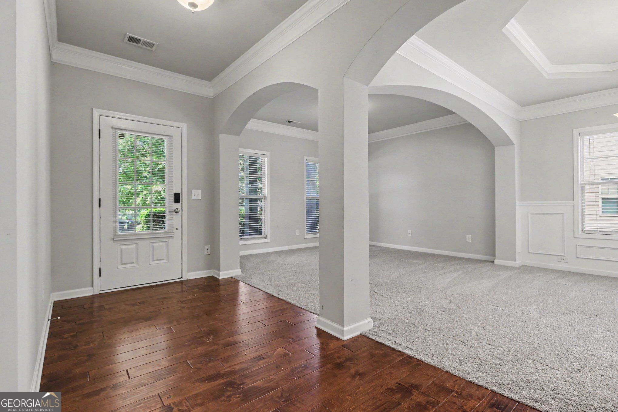 4640 Pleasant Woods Drive Property Photo 3