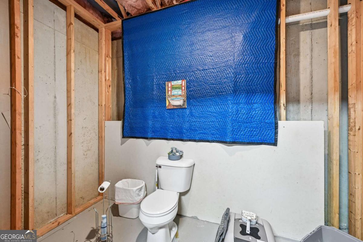207 Overlook Court Property Photo 40