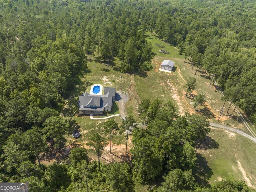 665 Edge Road Property Photo 2