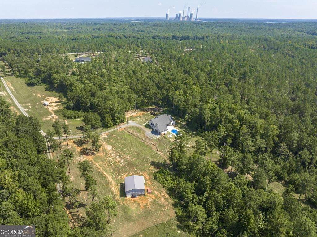 665 Edge Road Property Photo 6