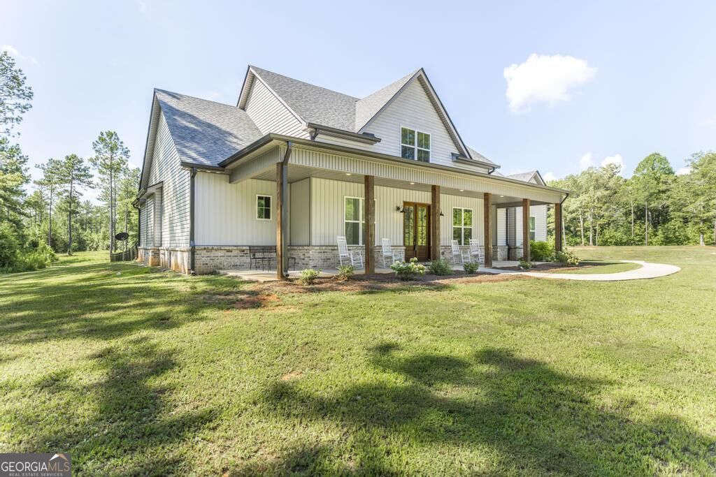665 Edge Road Property Photo 9