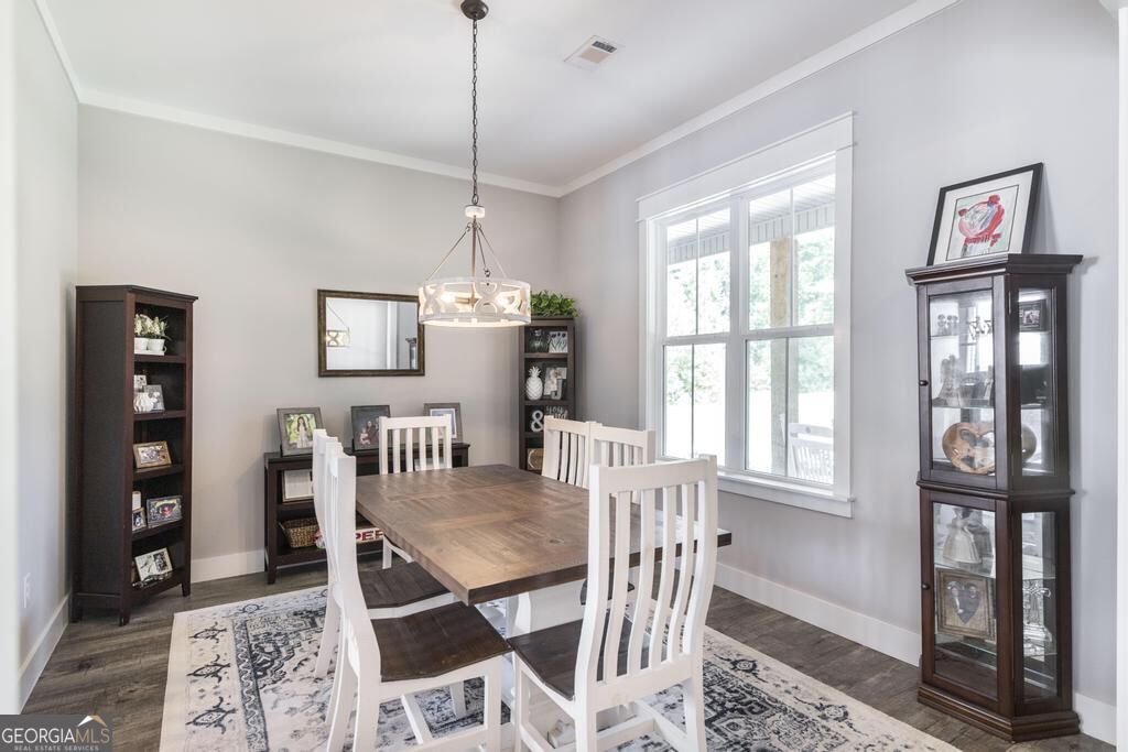 665 Edge Road Property Photo 14