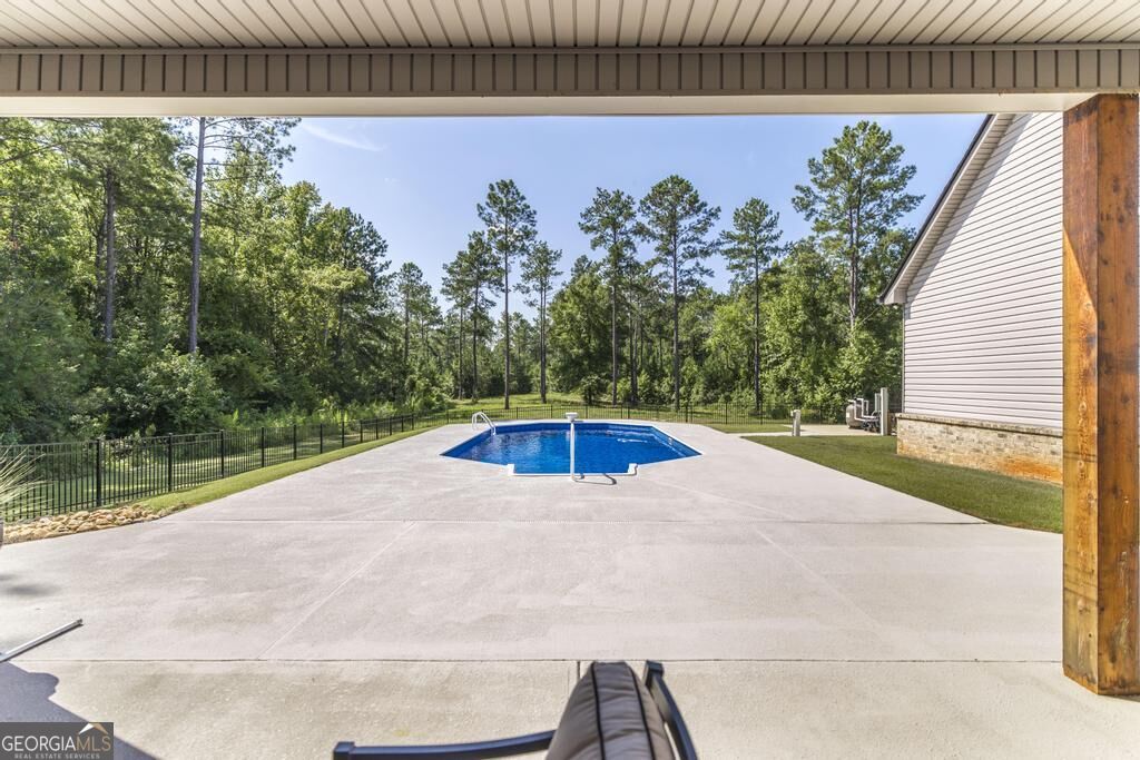 665 Edge Road Property Photo 35