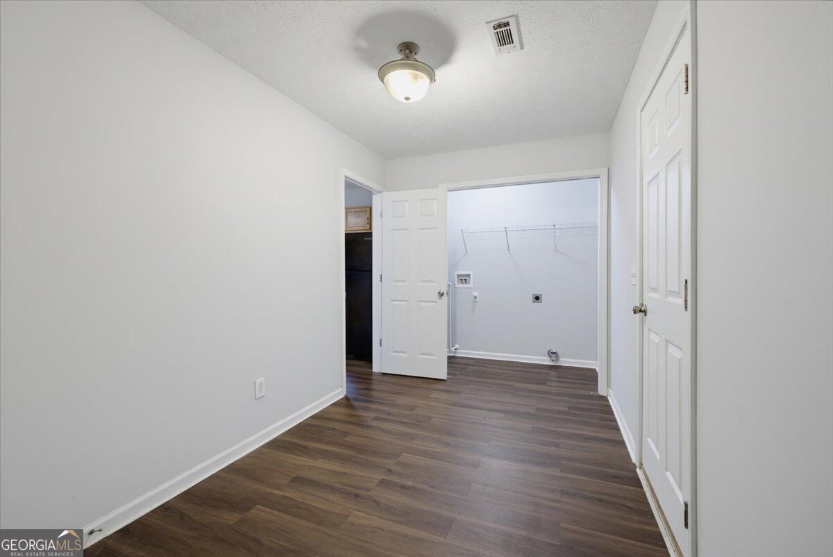 9201 Tarnwood Circle Property Photo 25