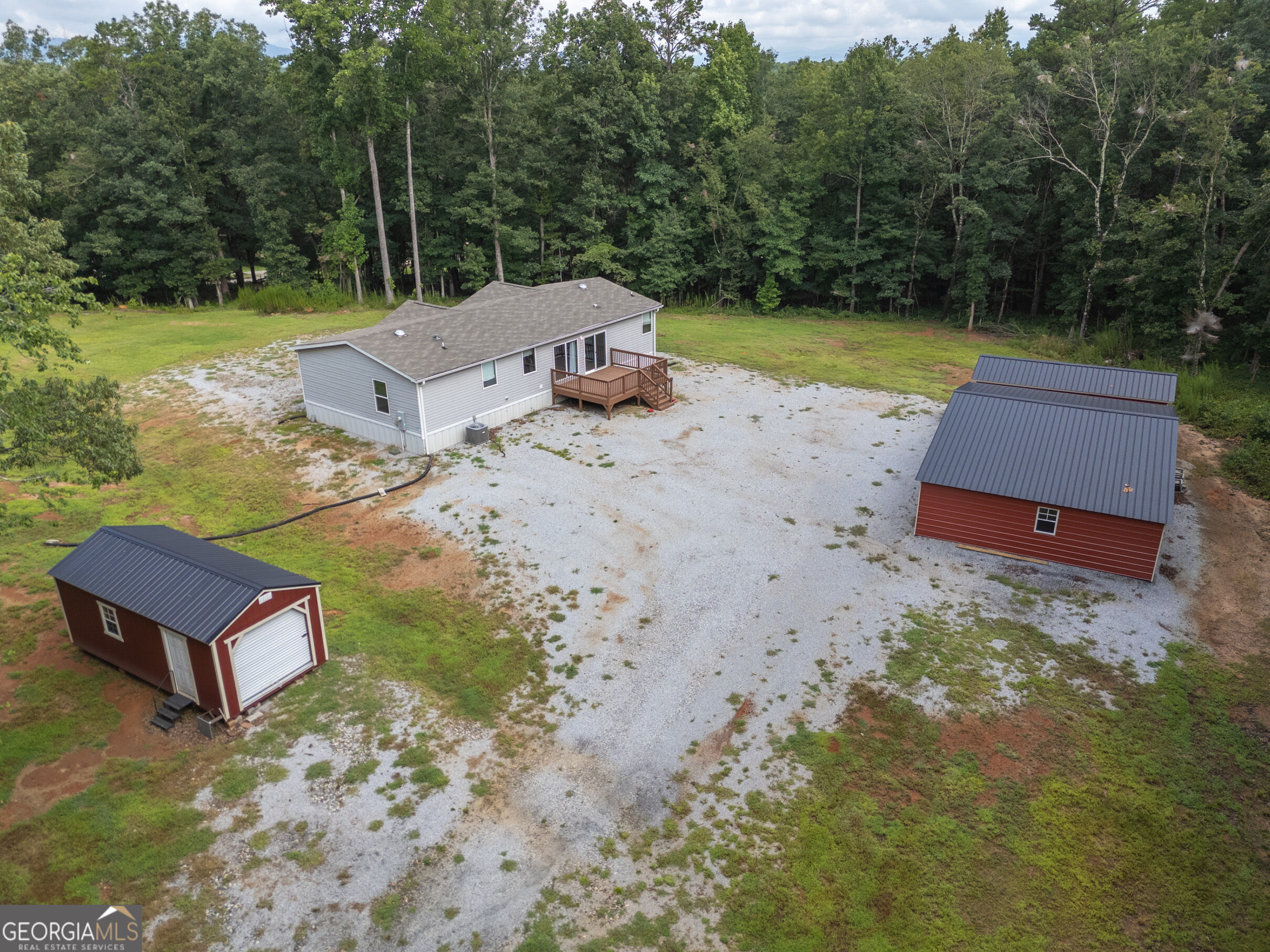 257 Iris Drive Property Photo 5