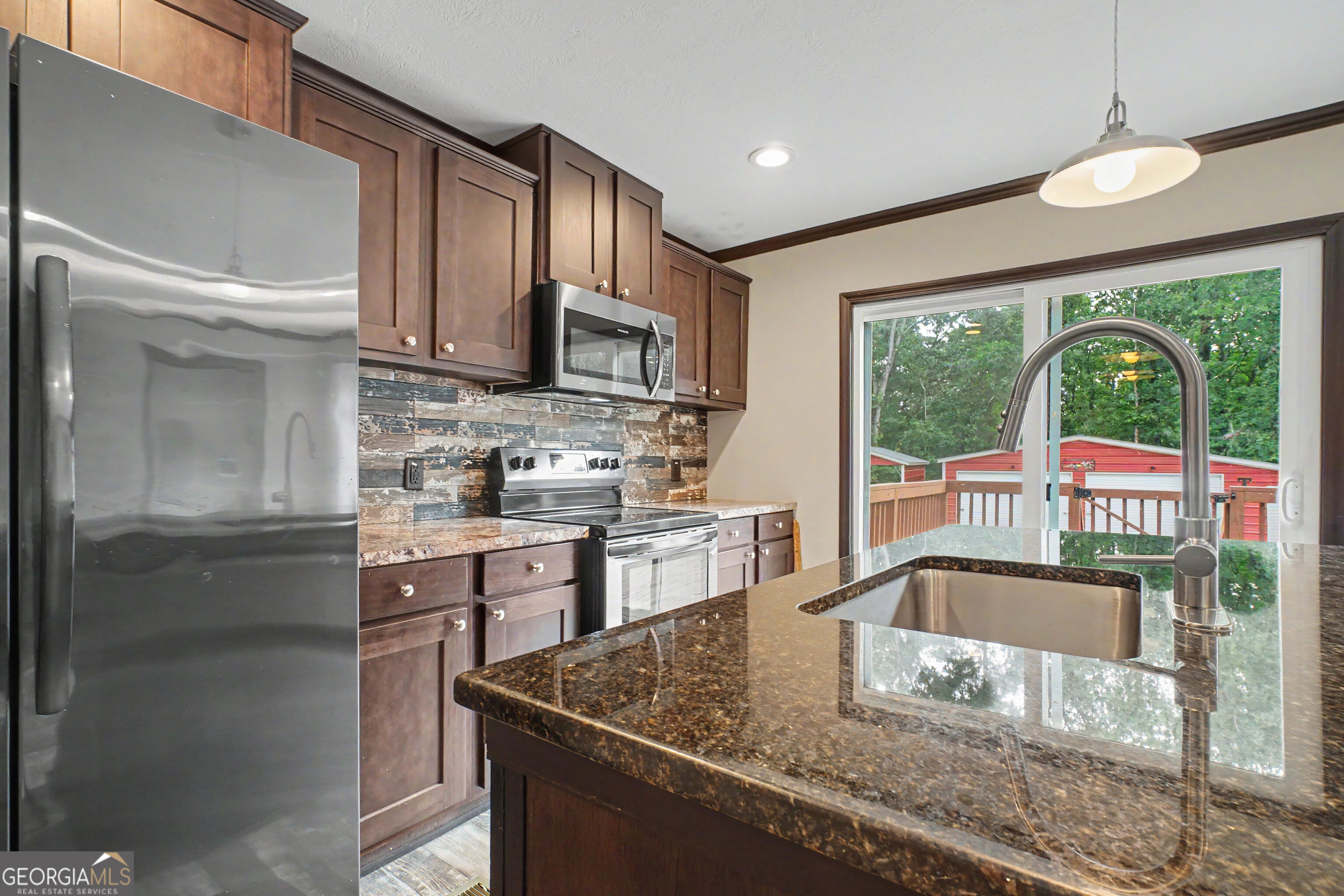257 Iris Drive Property Photo 11
