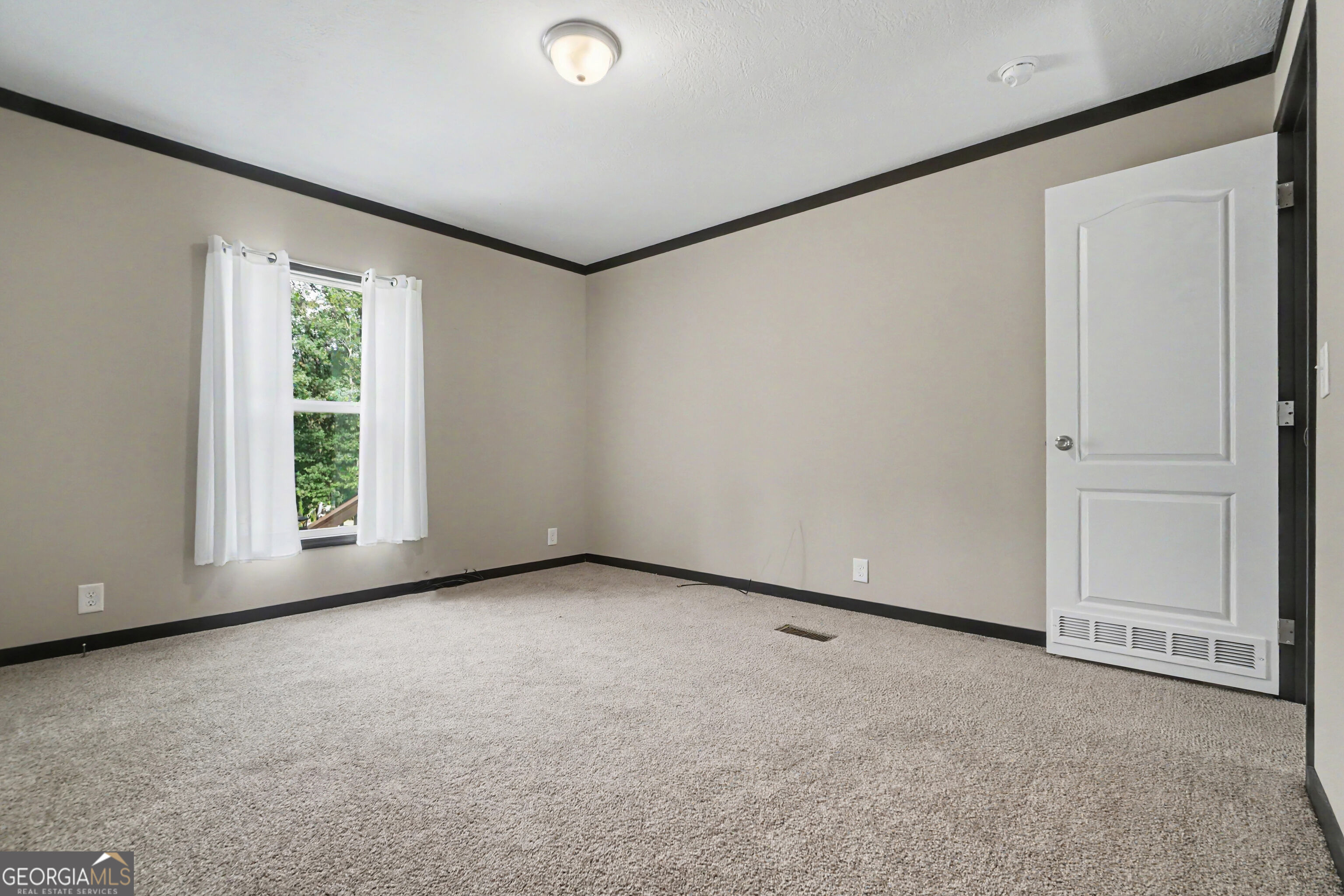 257 Iris Drive Property Photo 26