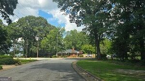 205 Wildwood Circle Property Photo 3