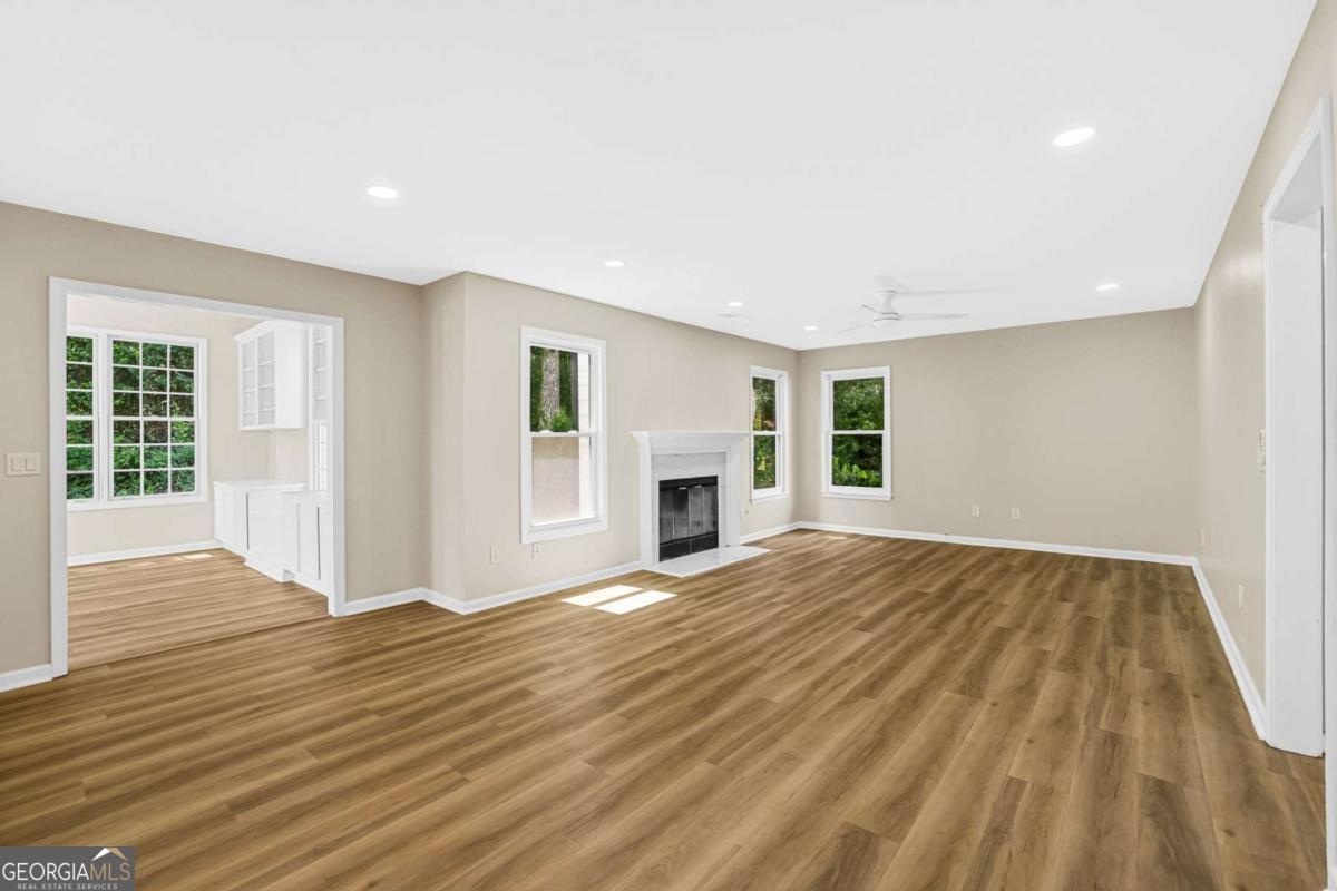 4335 Abbotts Pointe Court Property Photo 4