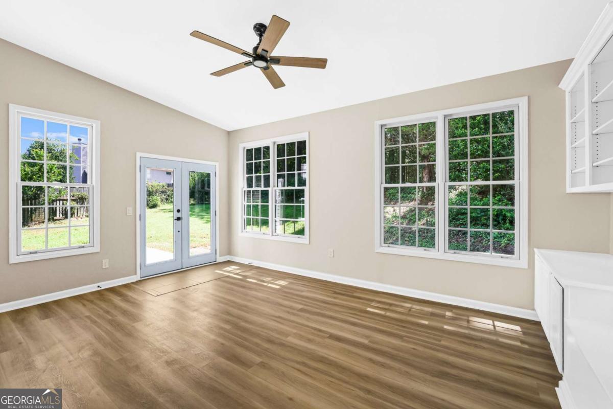 4335 Abbotts Pointe Court Property Photo 12