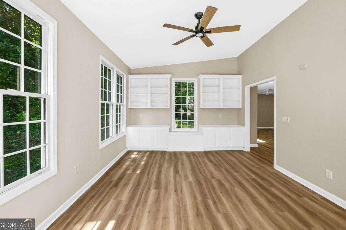 4335 Abbotts Pointe Court Property Photo 13