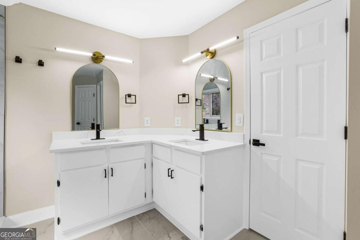 4335 Abbotts Pointe Court Property Photo 28