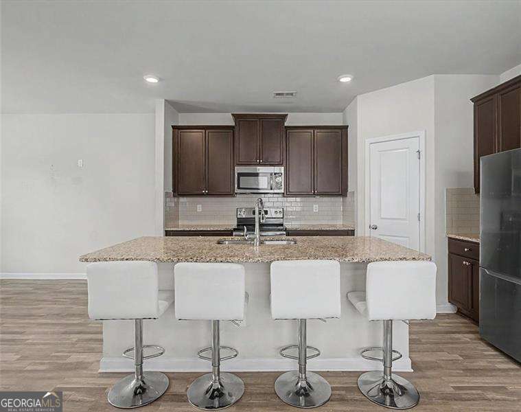 1609 Meadow Crossing Property Photo 7