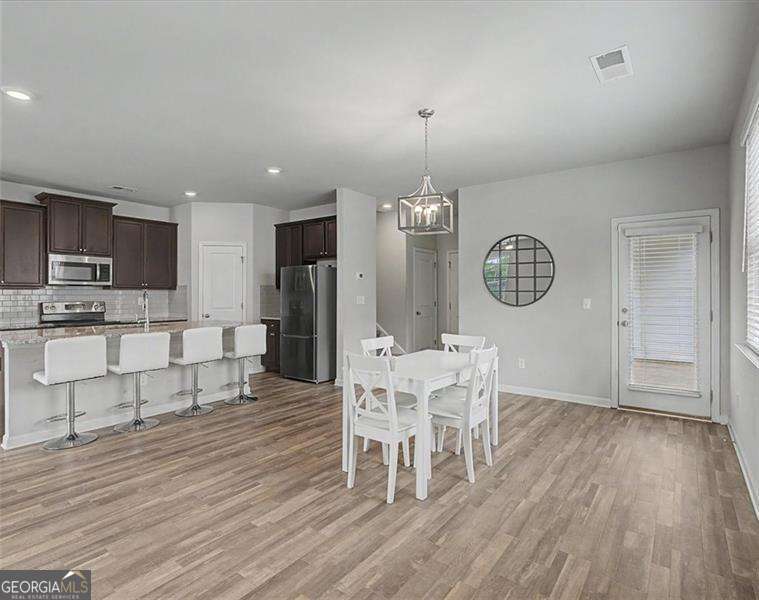 1609 Meadow Crossing Property Photo 9