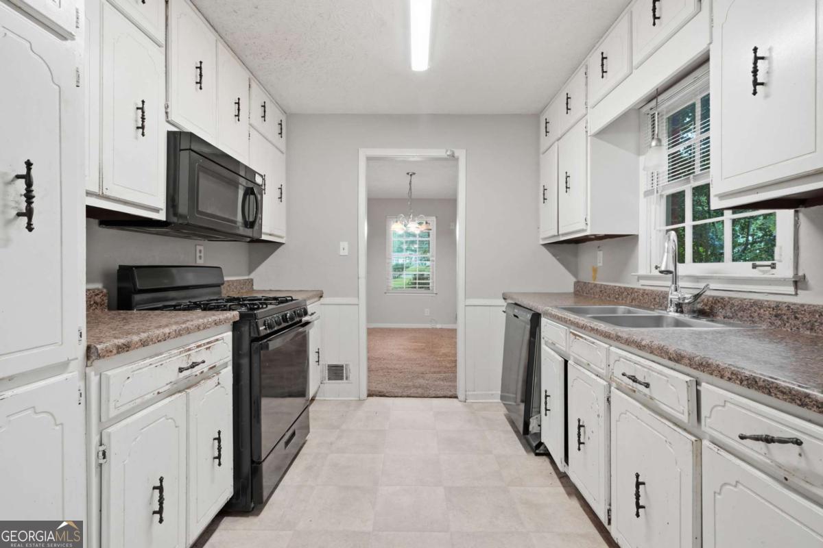 328 Fayette Villa Court Property Photo 14
