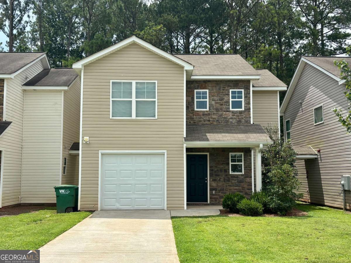 629 Carlton Pointe Drive Property Photo 1