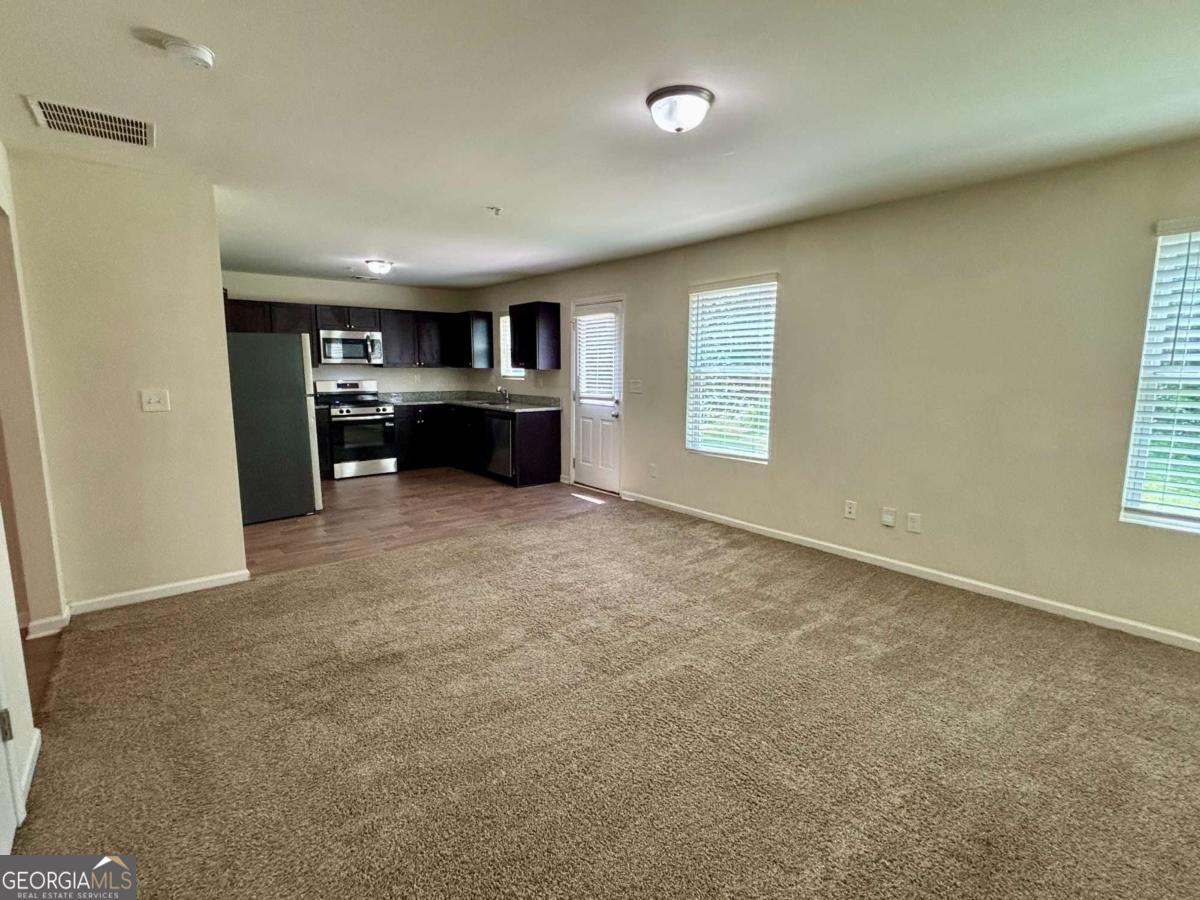 629 Carlton Pointe Drive Property Photo 4
