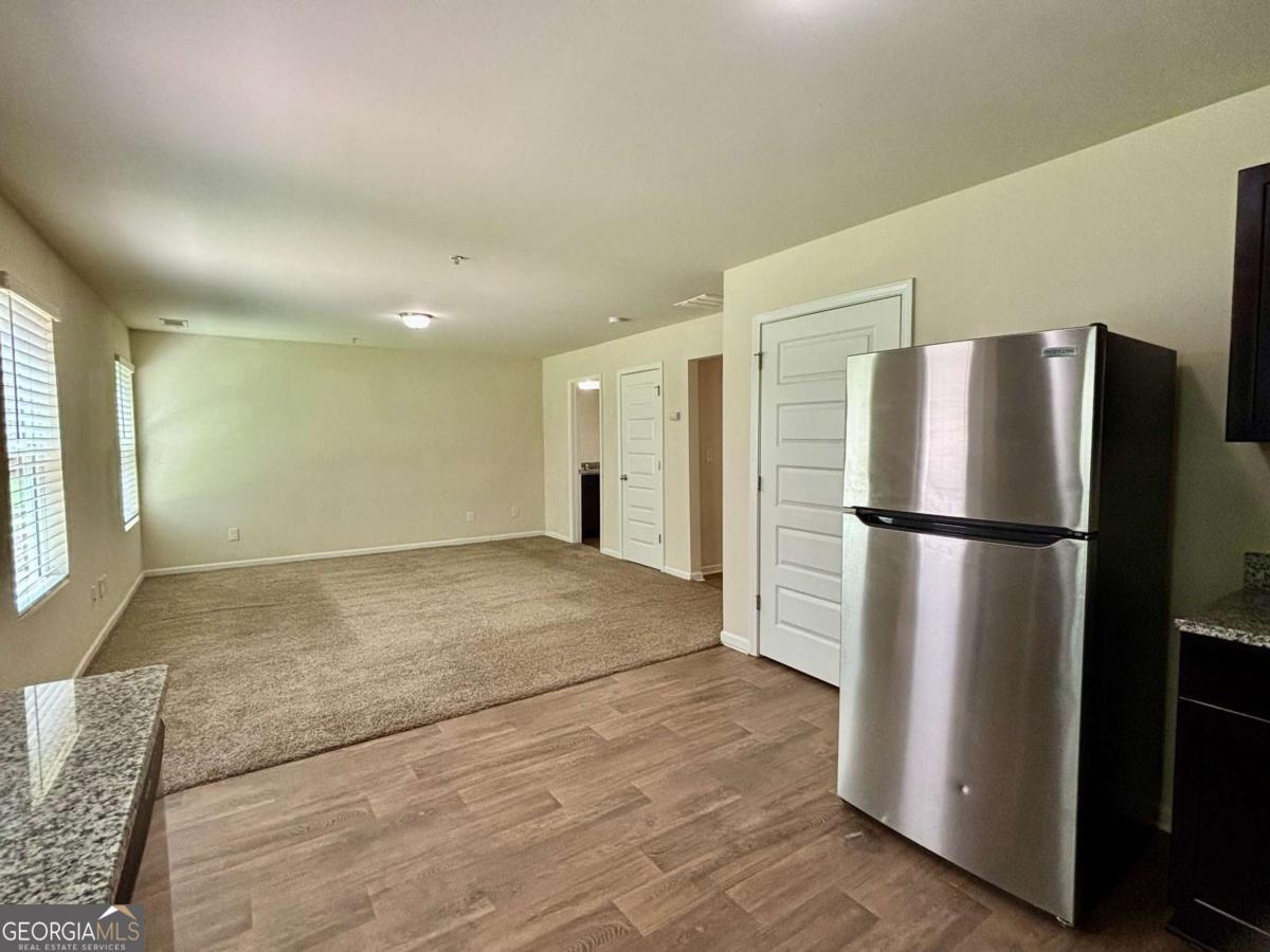 629 Carlton Pointe Drive Property Photo 6