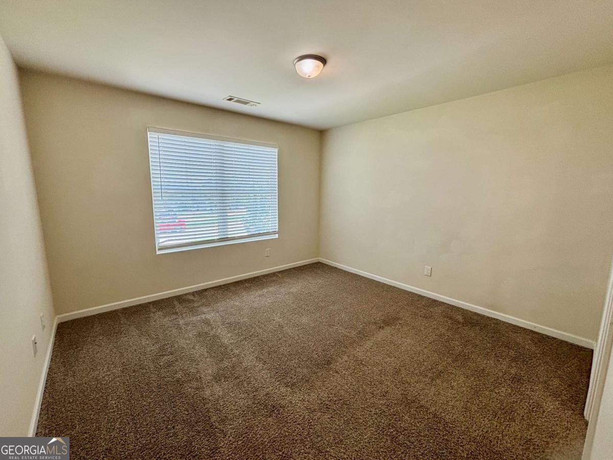 629 Carlton Pointe Drive Property Photo 13