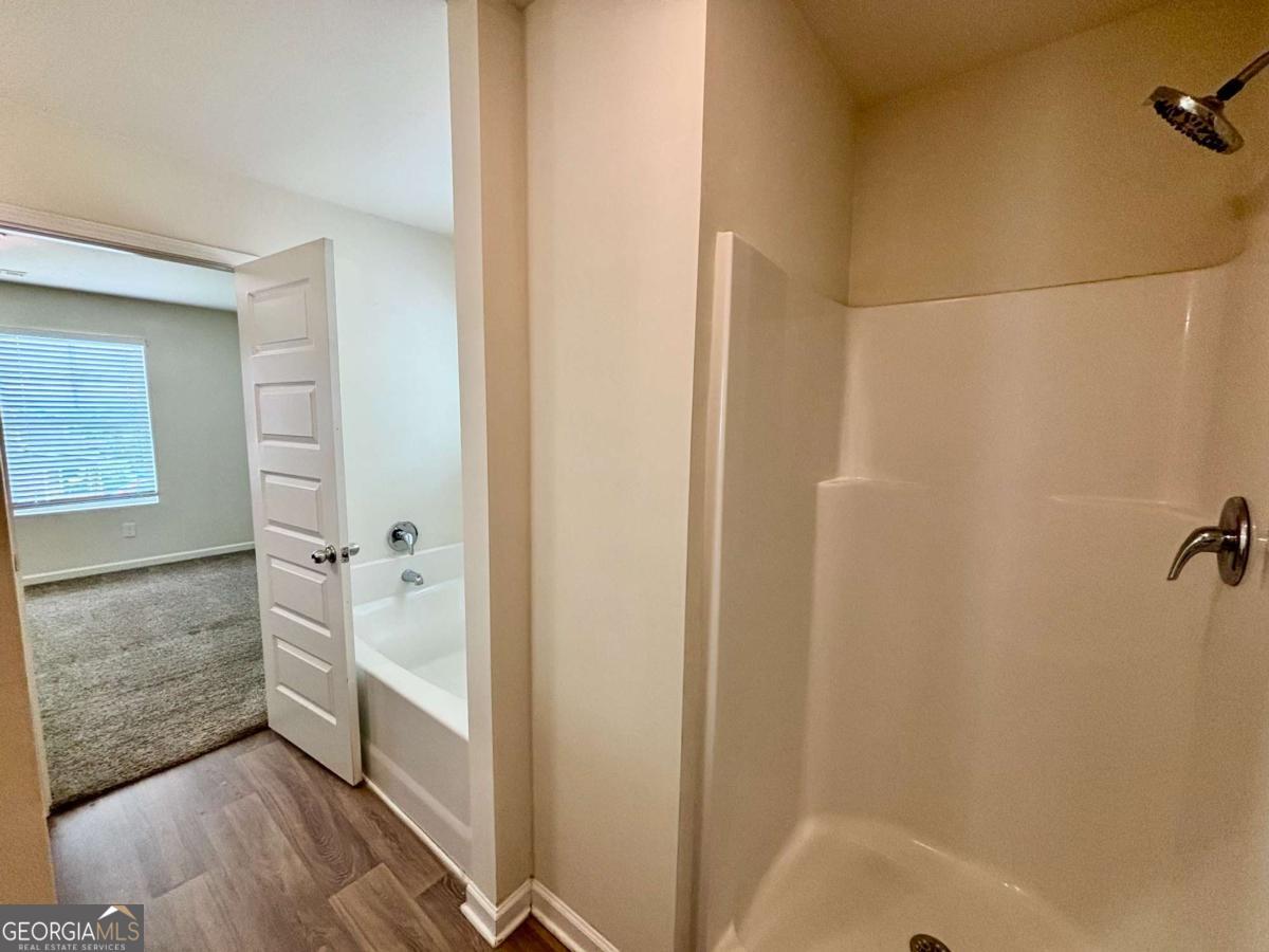 629 Carlton Pointe Drive Property Photo 18