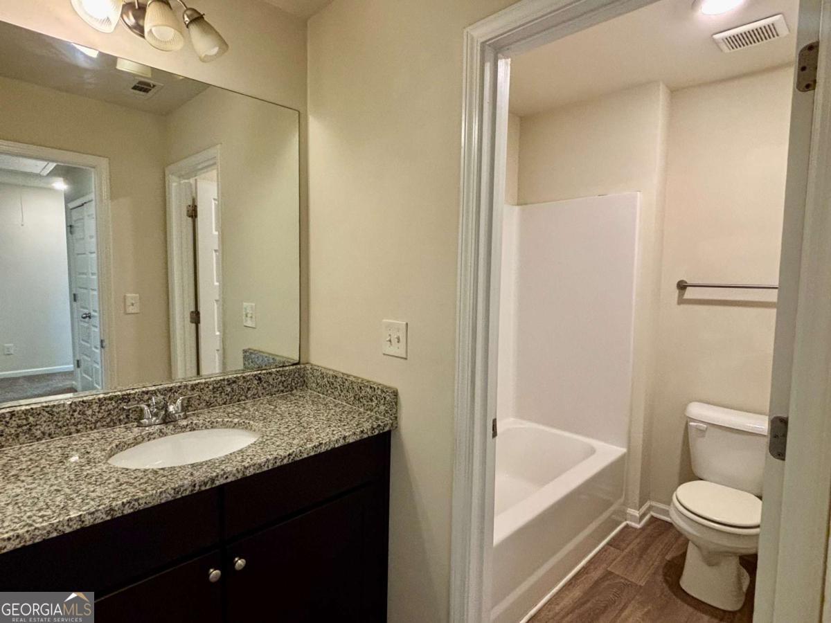 629 Carlton Pointe Drive Property Photo 19