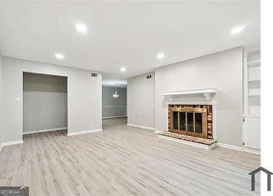 2920 Parc Lorraine Property Photo 2