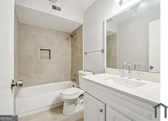 2920 Parc Lorraine Property Photo 8