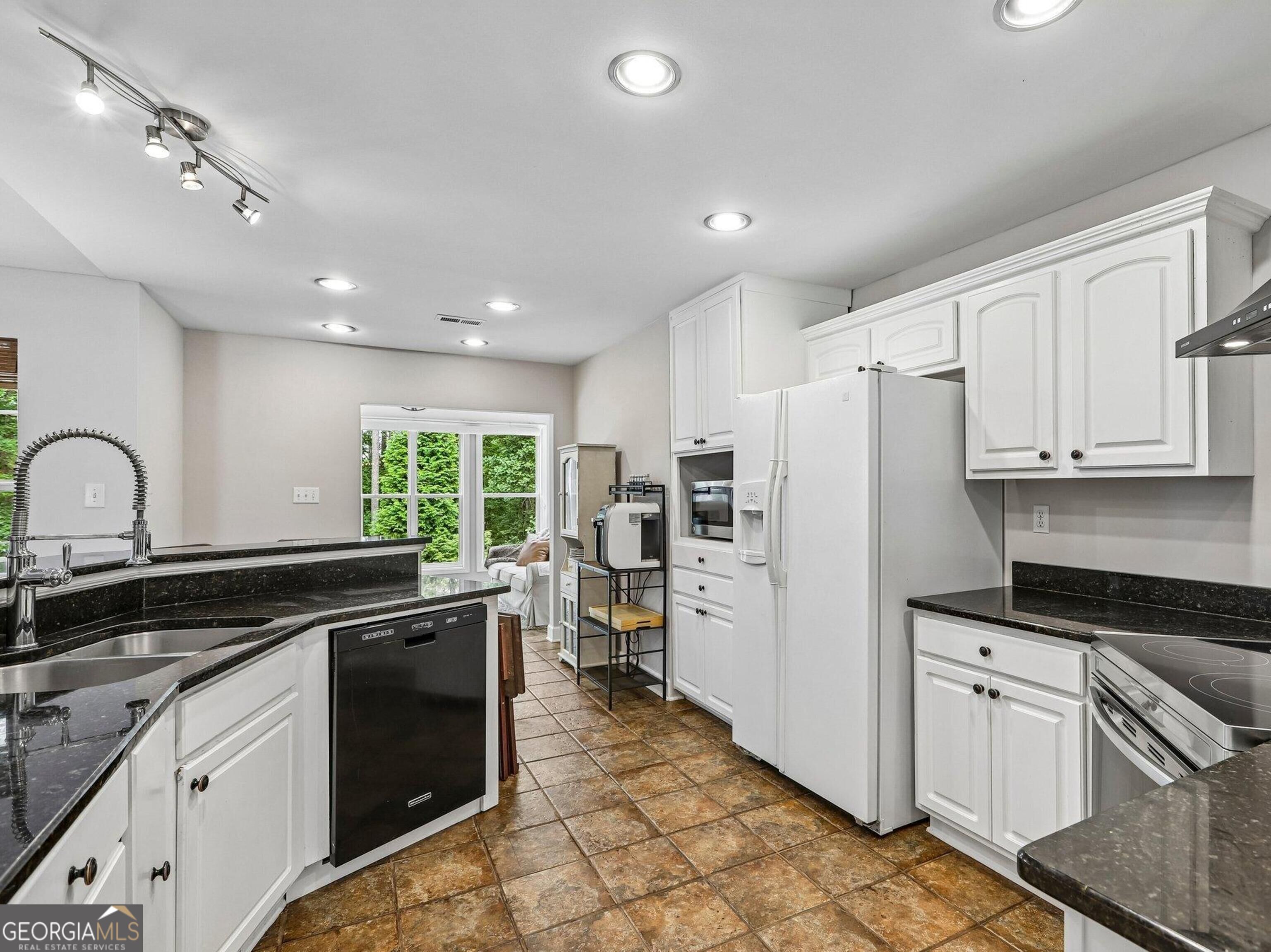 79 Driftwood Court Property Photo 9