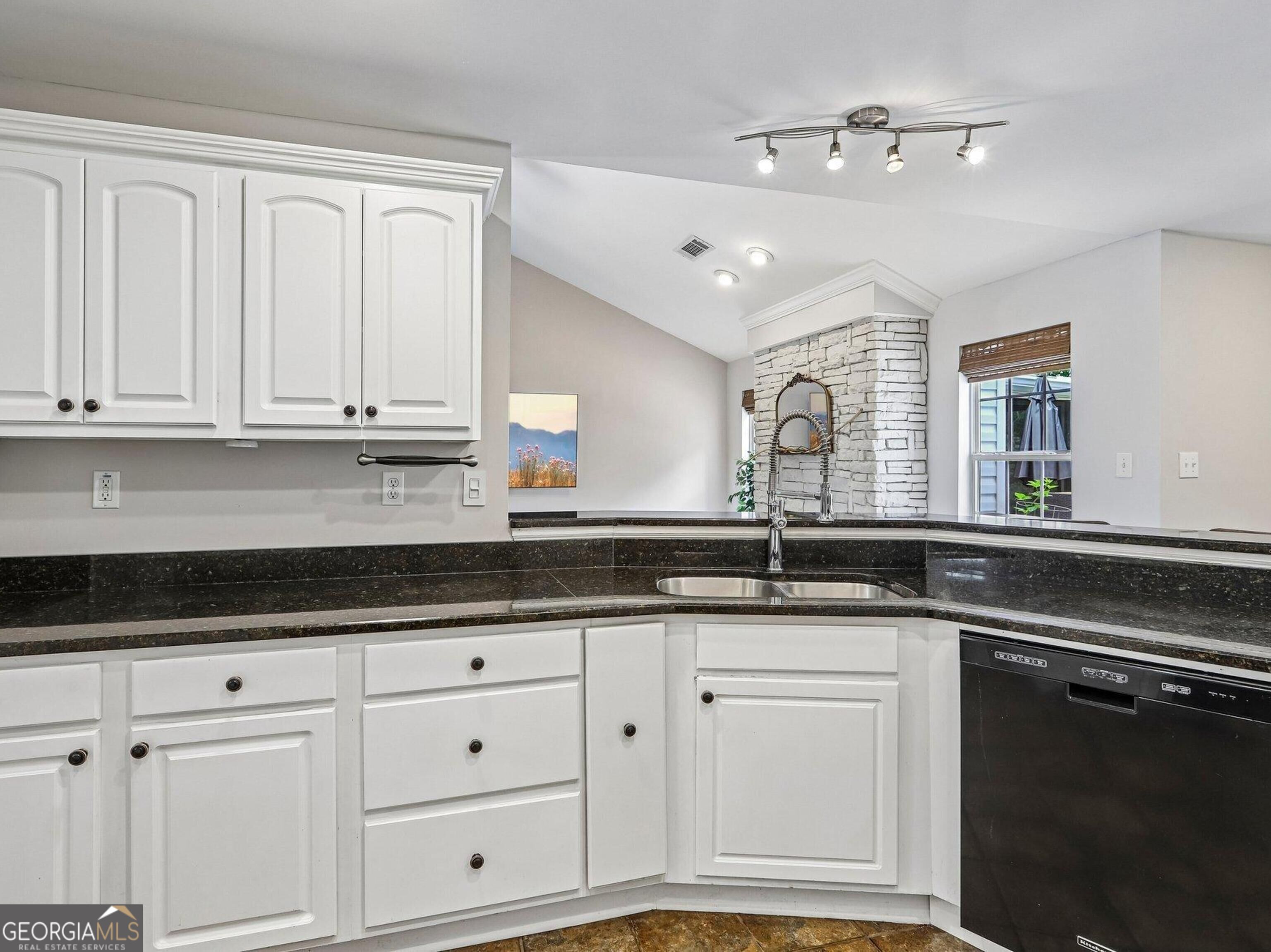 79 Driftwood Court Property Photo 11