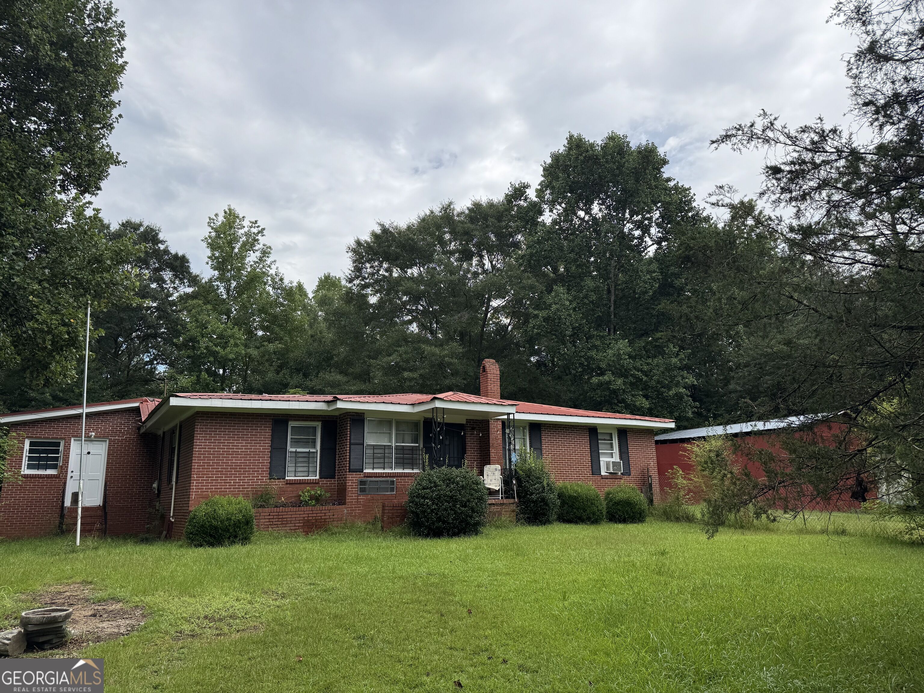 38 Cedarcrest Road Property Photo 1