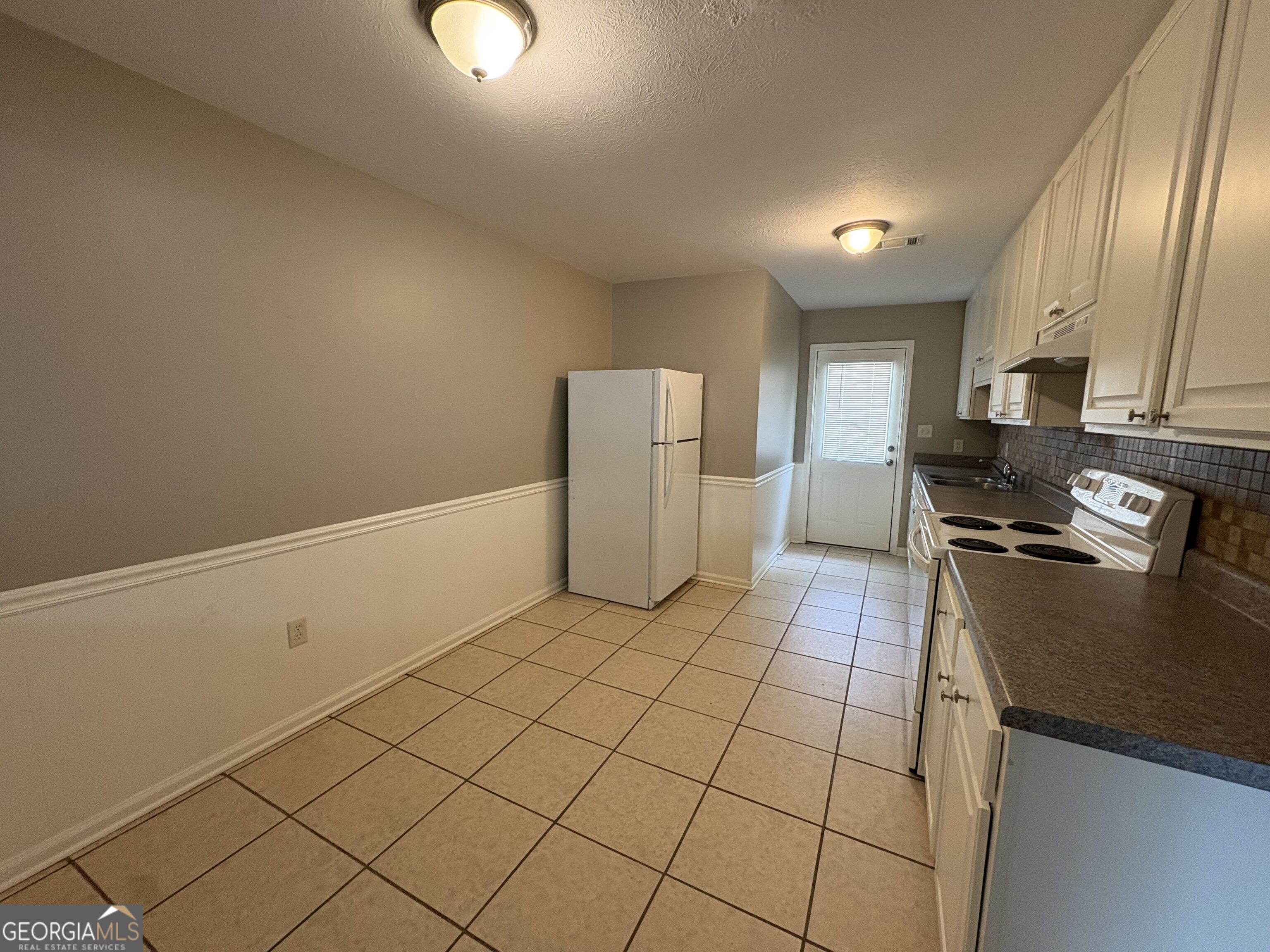 1701 Claxton Dairy Road # B2 Property Photo 3