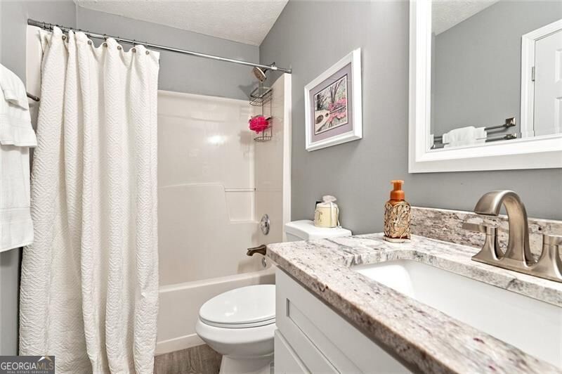 1003 Noble Oak Court Property Photo 23