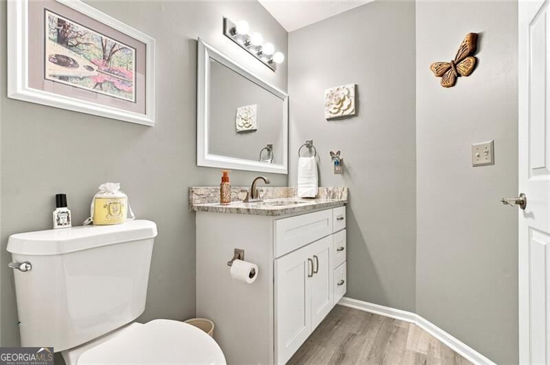 1003 Noble Oak Court Property Photo 24