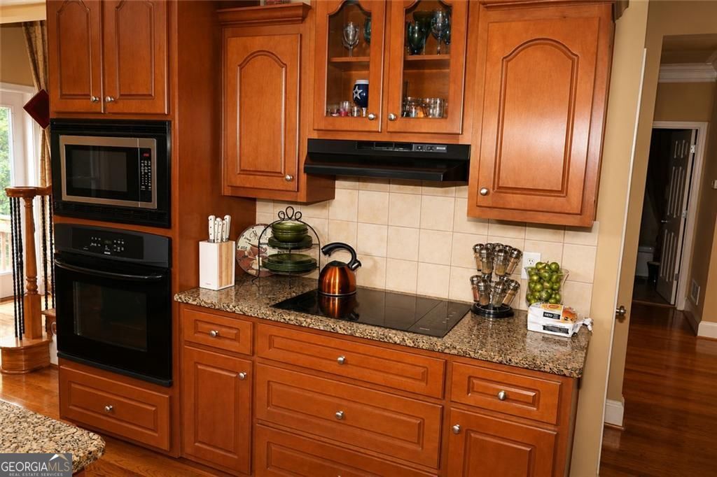 144 Chapel Ridge Drive Property Photo 18